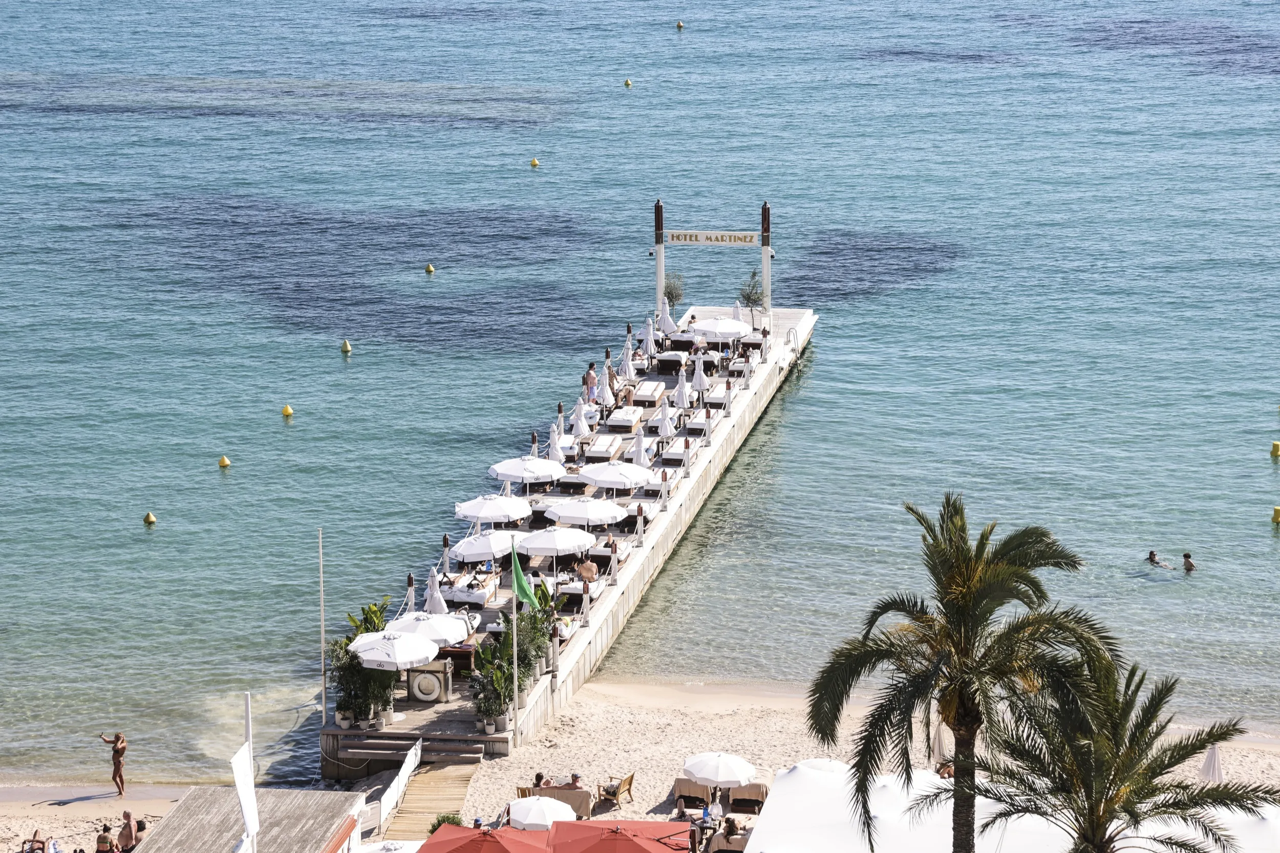 Plage Martinez pier — Croisette beach club, Cannes 2026