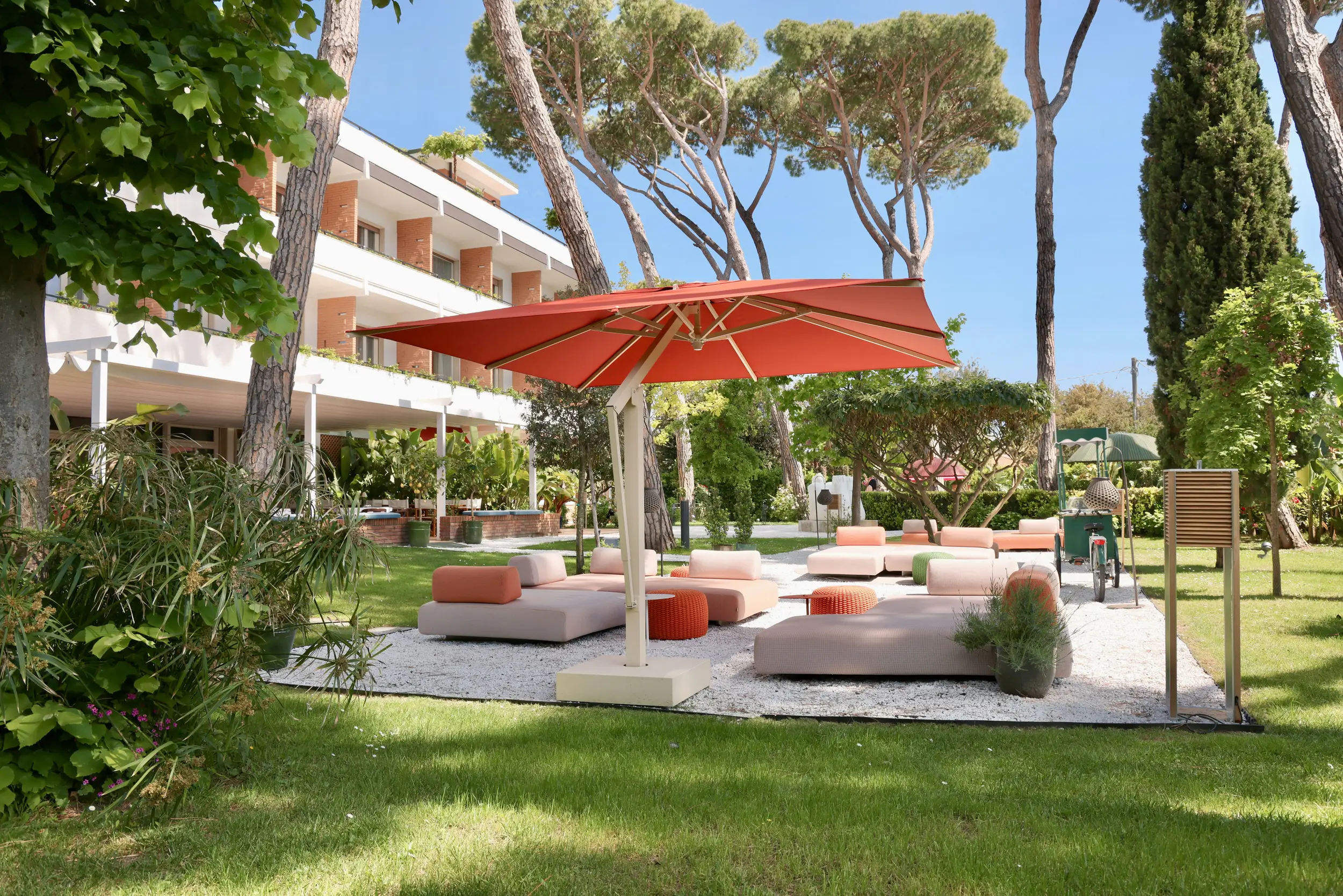 Venue and location — architectural detail